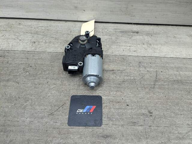 OEM BMW G30 F06 F82 F80 F13 F10 M2 M3 M4 M6 Upper Sunroof Moon Roof Motor Unit