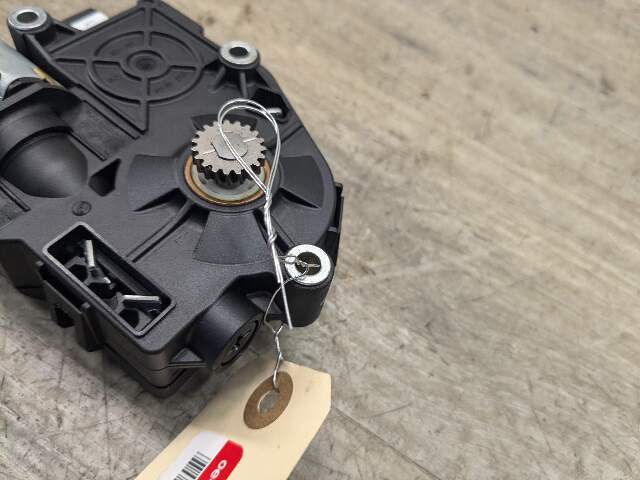 OEM BMW G30 F06 F82 F80 F13 F10 M2 M3 M4 M6 Upper Sunroof Moon Roof Motor Unit