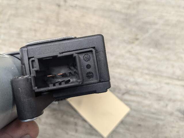 OEM BMW G30 F06 F82 F80 F13 F10 M2 M3 M4 M6 Upper Sunroof Moon Roof Motor Unit