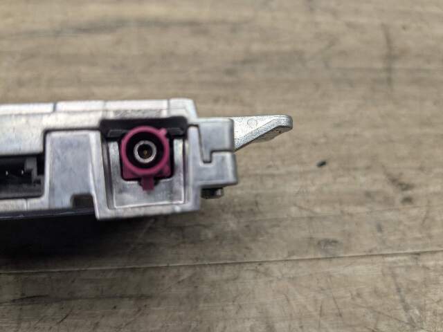 OEM BMW F22 F30 G11 G12 G30 F80 M2 M3 M4 Communication LTE Compensator Module
