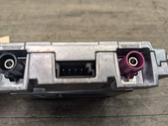 OEM BMW F22 F30 G11 G12 G30 F80 M2 M3 M4 Communication LTE Compensator Module