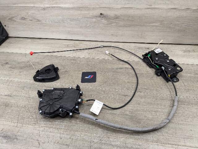18-21 OEM BMW G30 M550 F90 M5 Trunk Lid Actuator Latch Lock System Assembly