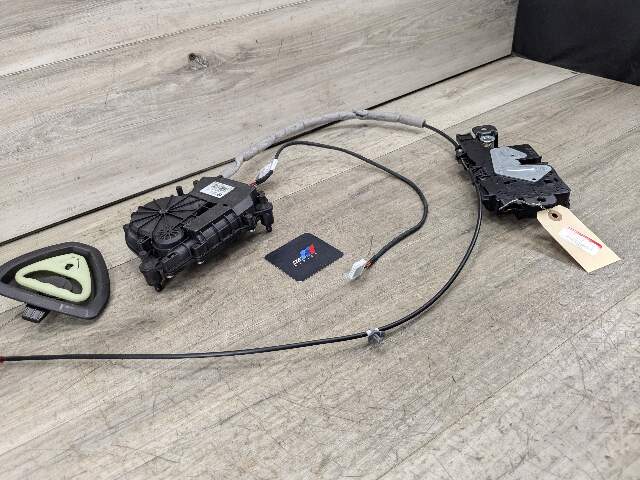 18-21 OEM BMW G30 M550 F90 M5 Trunk Lid Actuator Latch Lock System Assembly