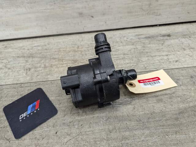 16-19 OEM BMW G11 G12 G30 M550 750 N63R Auxiliary Electric Coolant Water Pump