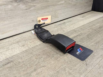 OEM BMW F90 M5 G30 530 540 M550 Rear Center Middle Seatbelt Seat Belt Buckle