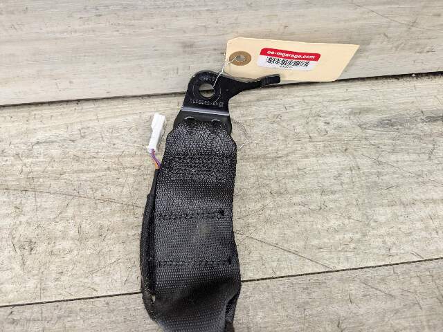 OEM BMW F90 M5 G30 530 540 M550 Rear Center Middle Seatbelt Seat Belt Buckle