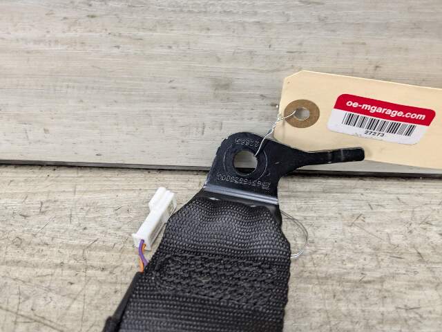 OEM BMW F90 M5 G30 530 540 M550 Rear Center Middle Seatbelt Seat Belt Buckle