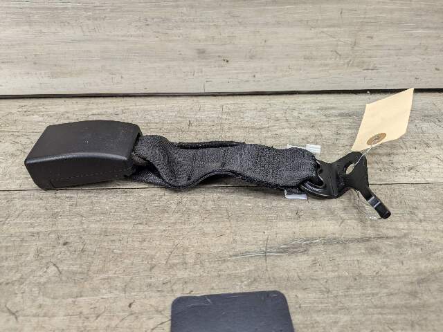 OEM BMW F90 M5 G30 530 540 M550 Rear Center Middle Seatbelt Seat Belt Buckle