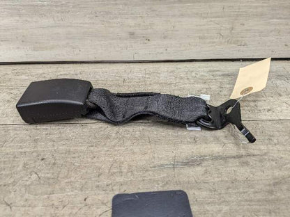 OEM BMW F90 M5 G30 530 540 M550 Rear Center Middle Seatbelt Seat Belt Buckle