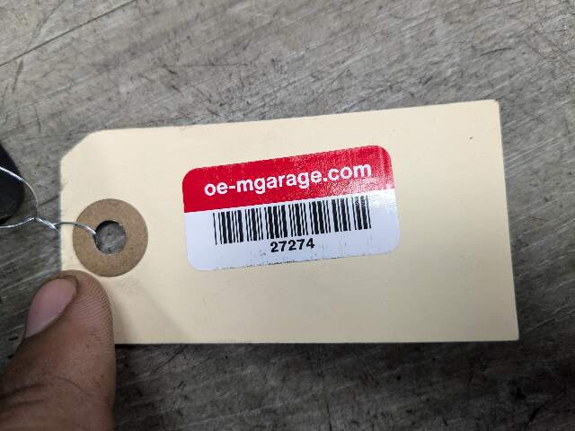 OEM BMW F90 M5 G30 530 540 M550 Rear Right Passenger Seatbelt Seat Belt Buckle