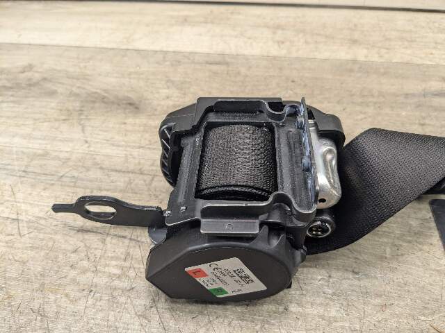 OEM BMW F90 M5 G30 530 540 Rear Left Right Upper Seatbelt Seat Belt Retractor