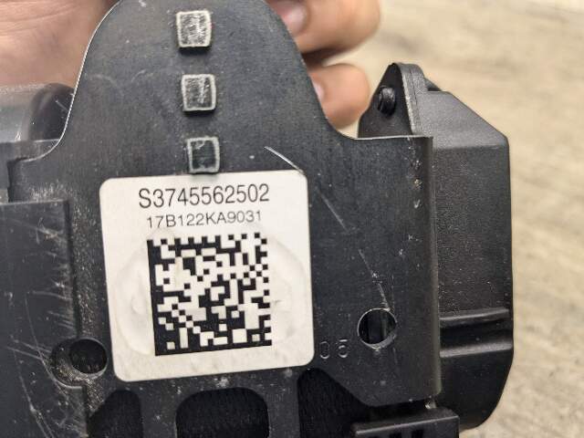 OEM BMW F90 M5 G30 530 540 Rear Left Right Upper Seatbelt Seat Belt Retractor