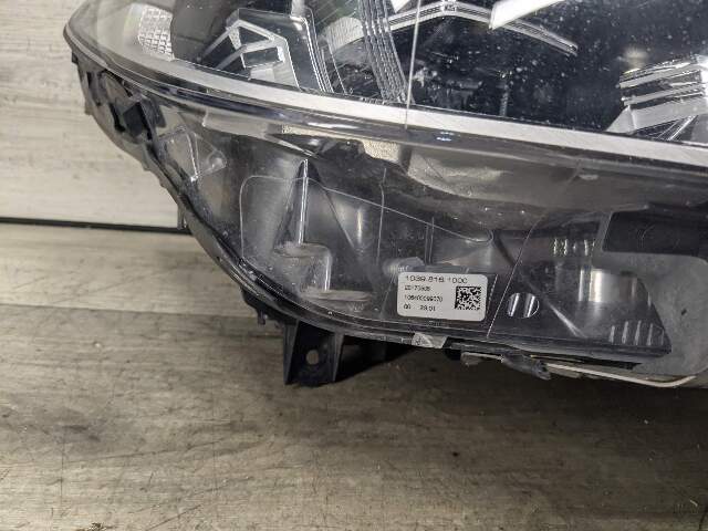 17-20 OEM BMW F90 G30 540 M550 M5 Right Passenger ICON LED Adaptive Headlight
