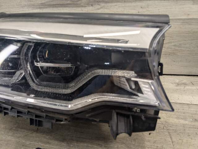 17-20 OEM BMW F90 G30 540 M550 M5 Right Passenger ICON LED Adaptive Headlight