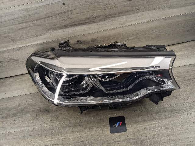 17-20 OEM BMW F90 G30 540 M550 M5 Right Passenger ICON LED Adaptive Headlight