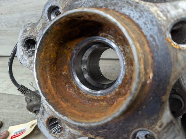 17-23 OEM BMW G30 530 540 M5550 REAR Right Passenger Hub Knuckle Bearing Carrier