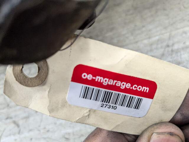 17-23 OEM BMW G30 530 540 M5550 REAR Right Passenger Hub Knuckle Bearing Carrier