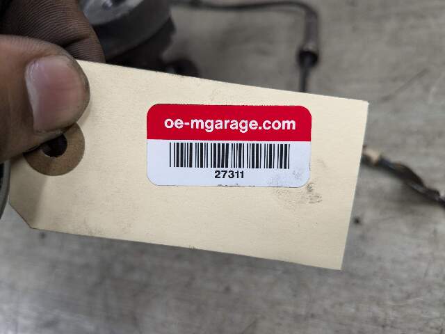 17-23 OEM BMW G30 530 540 M5550 REAR Left Drive Side Hub Knuckle Bearing Carrier