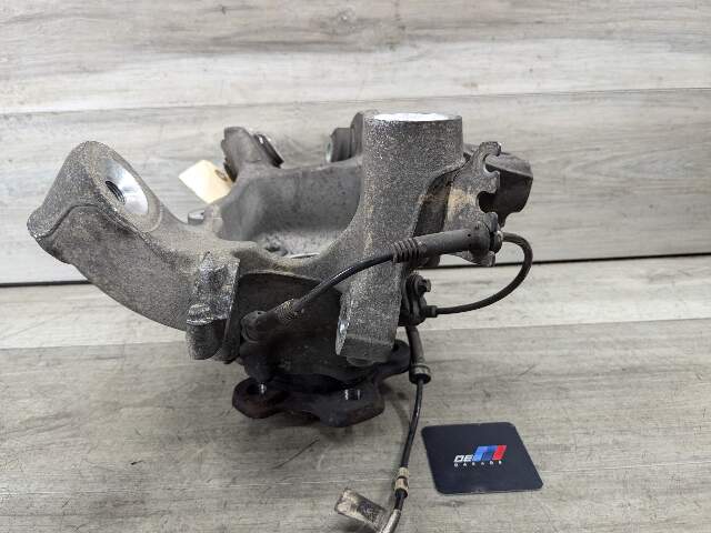17-23 OEM BMW G30 530 540 M5550 REAR Left Drive Side Hub Knuckle Bearing Carrier