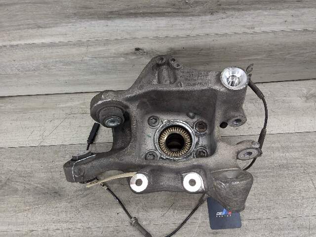 17-23 OEM BMW G30 530 540 M5550 REAR Left Drive Side Hub Knuckle Bearing Carrier