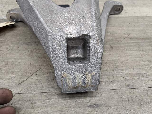 OEM BMW G05 G12 G14 G30 Left Driver Side Engine N63R Motor Mount Bracket Support