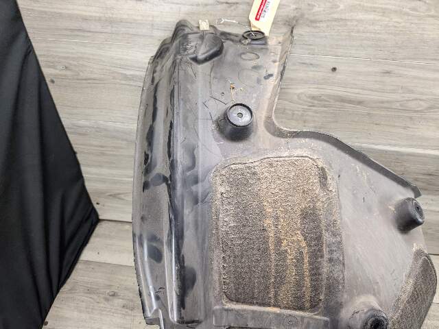 OEM BMW G30 530 540 M550 M SPORT Front Left Driver Fender Liner Splash Shield
