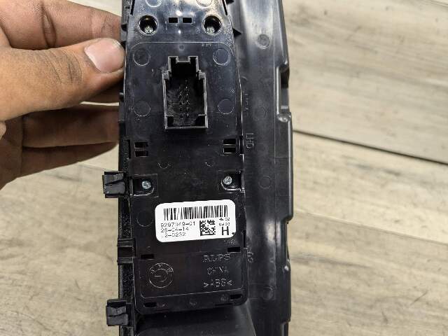 14-19 OEM BMW F15 X5 F16 X6 Front Driver Master Window Glass Lifter Switch