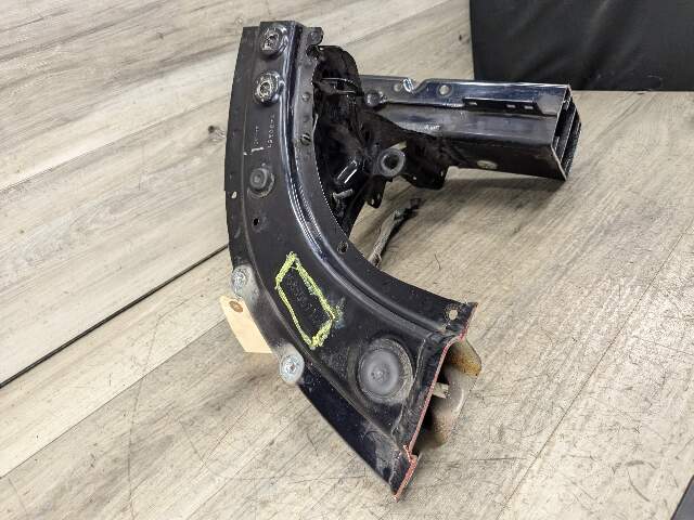 OEM BMW G30 530 540 M550 Front Left Driver Side Apron CUT Supporting Strut