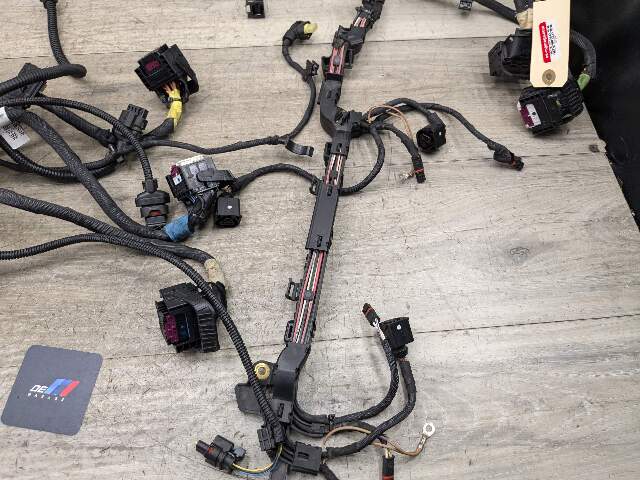 OEM BMW G11 G12 750 G30 M550 AWD Engine N63R Wiring Wire Harness Module 5-8