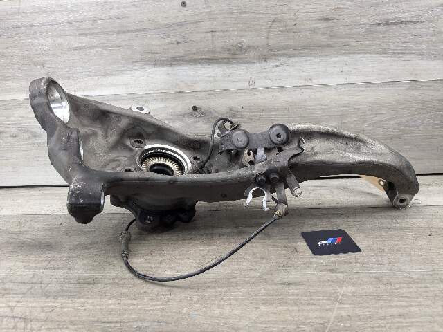 17-20 OEM BMW G30 530 540 550 AWD Front Left Hub Spindle Knuckle Wheel Bearing
