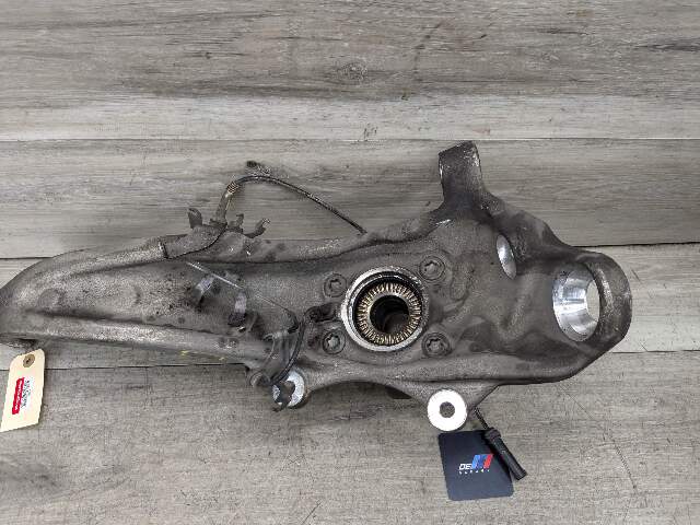 17-20 OEM BMW G30 530 540 550 AWD Front Left Hub Spindle Knuckle Wheel Bearing