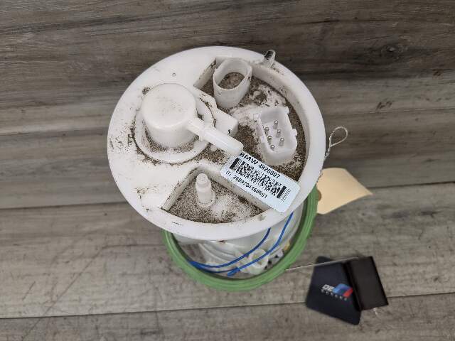 11-19 OEM BMW E70 E71 F15 F16 X5 X6 Engine Tank Mount Fuel Pump w/ Sending Unit