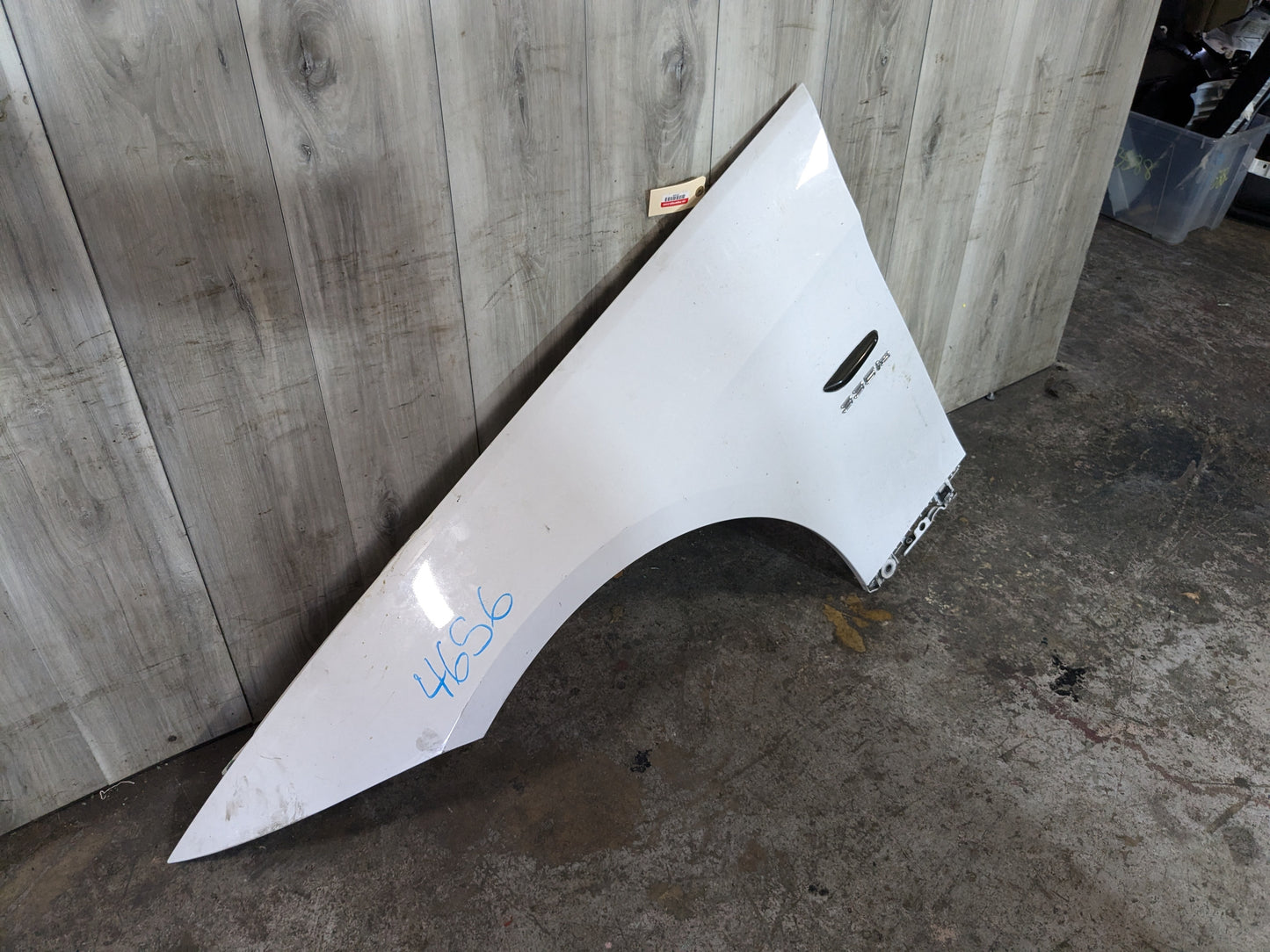 TAB BROKEN* 07-13 OEM BMW E92 E93 328 335 Left Driver Side Fender Panel White