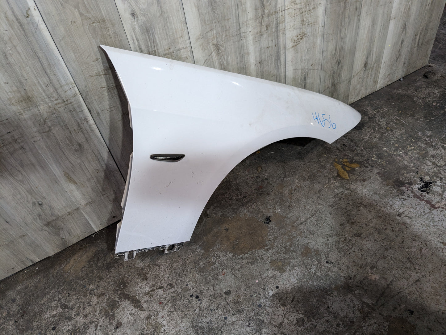 NOTE* 07-13 OEM BMW E92 E93 328 335 Right Passenger Side Fender Panel White