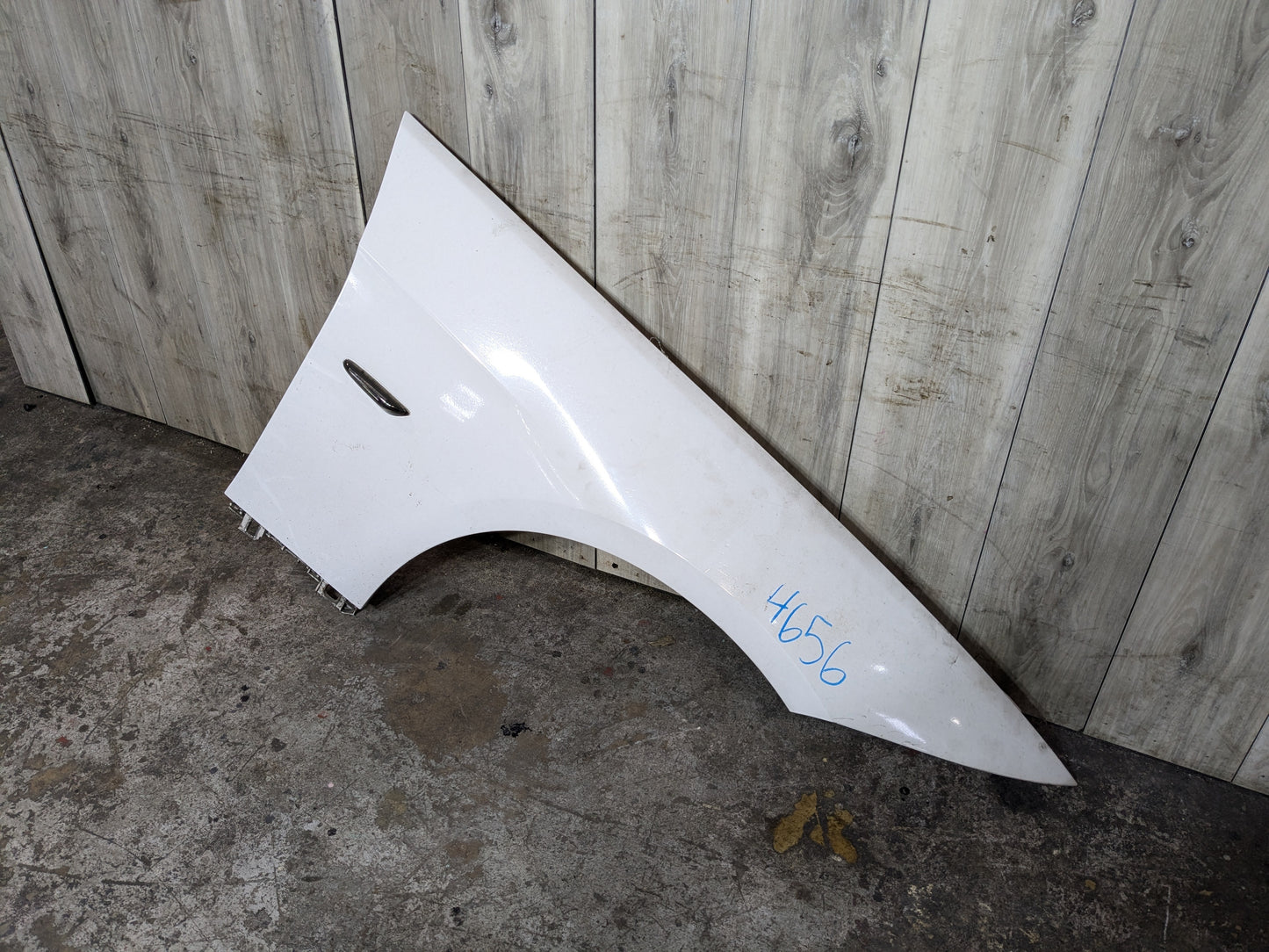 NOTE* 07-13 OEM BMW E92 E93 328 335 Right Passenger Side Fender Panel White