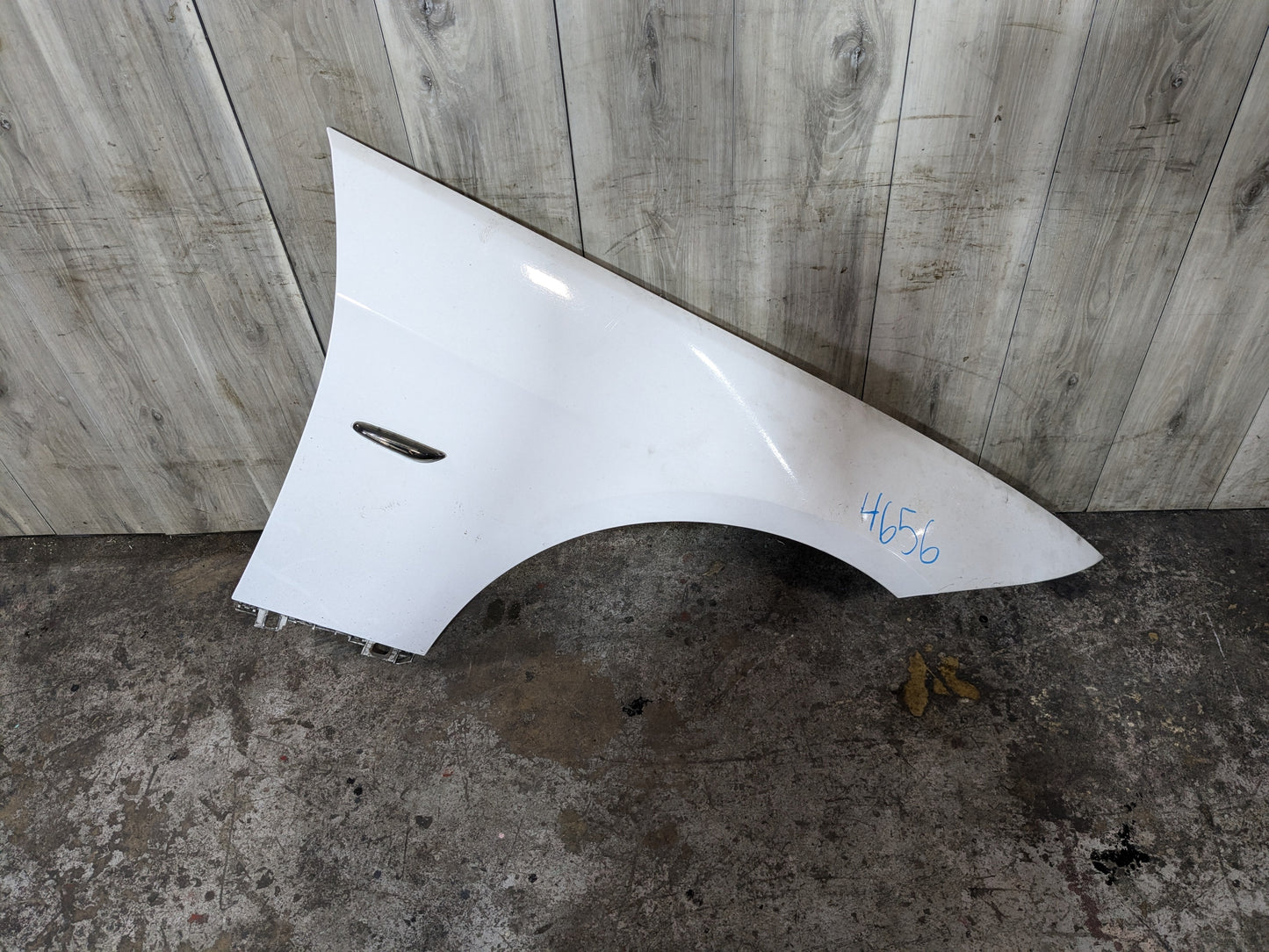 NOTE* 07-13 OEM BMW E92 E93 328 335 Right Passenger Side Fender Panel White