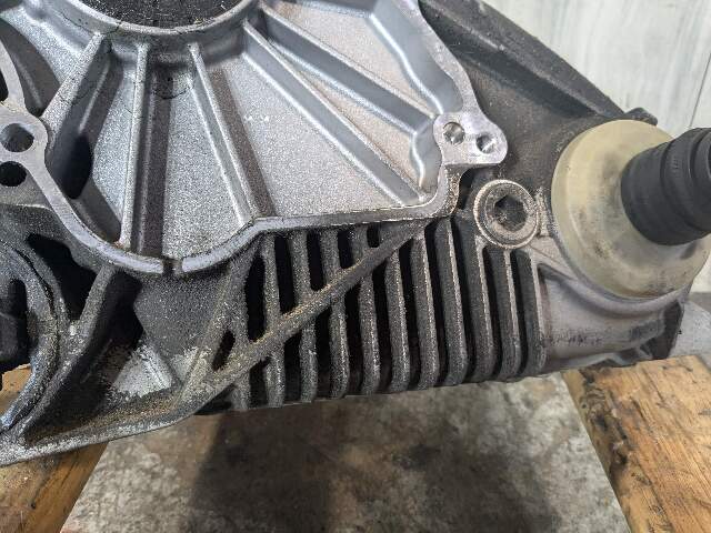 07-14 OEM BMW E70 E71 X5 X6 AWD Transmission Transfer Case Gearbox ATC 700