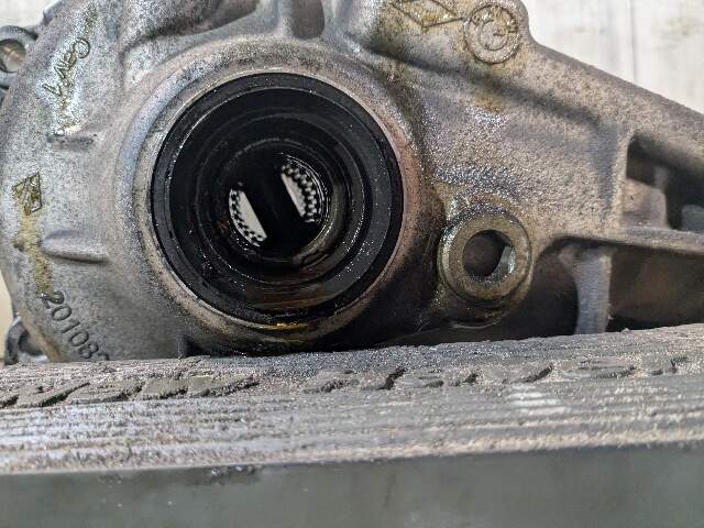 07-10 OEM BMW E70 E71 X5 X6 AWD Front Differential Axle Carrier AT Ratio 3.91