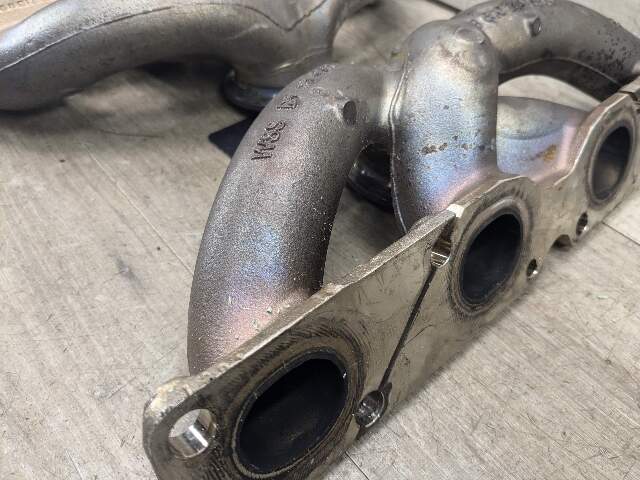 OEM BMW G11 G12 G30 Engine N63R V8 4.4L Twin Turbo Exhaust Manifold Headers SET