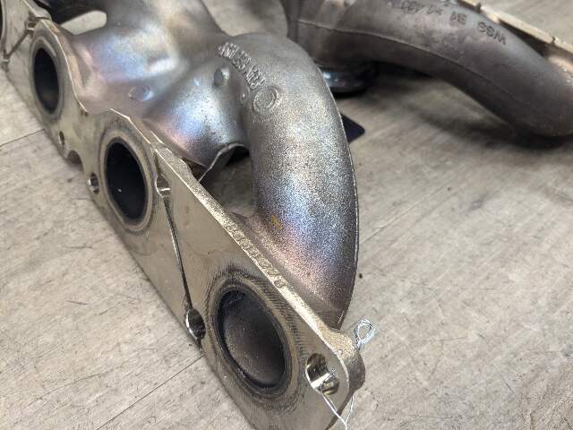 OEM BMW G11 G12 G30 Engine N63R V8 4.4L Twin Turbo Exhaust Manifold Headers SET