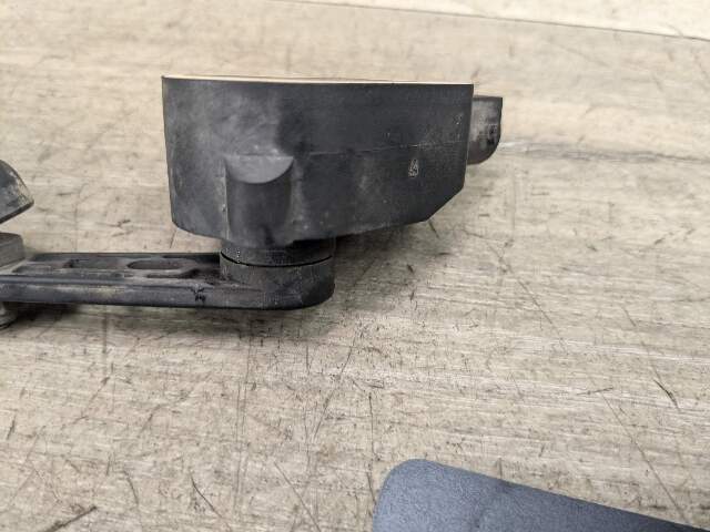 OEM BMW F30 F80 G30 G20 M3 Fronr Rear Left Right Suspension Height Level Sensor