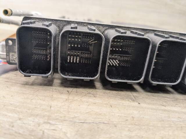 OEM BMW G30 G11 G12 DME ECU N63R Engine Control Unit Module Computer DME 880