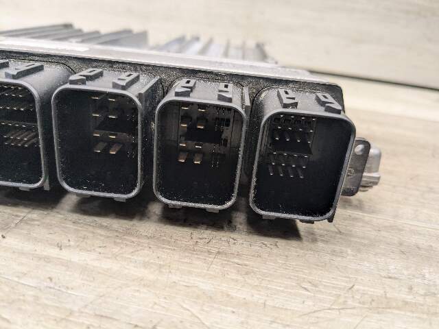OEM BMW G30 G11 G12 DME ECU N63R Engine Control Unit Module Computer DME 880