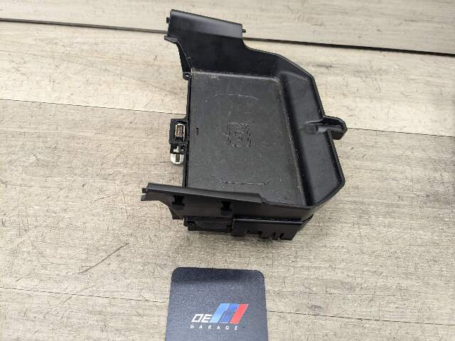17-23 OEM BMW G30 540I Center Console Cup Holder Wireless Phone Device Charger