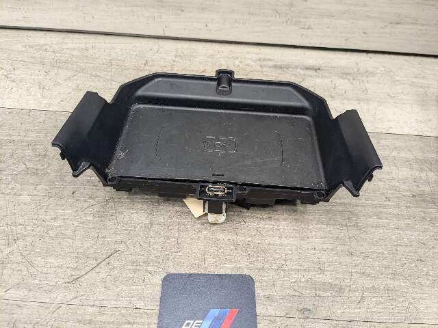 17-23 OEM BMW G30 540I Center Console Cup Holder Wireless Phone Device Charger