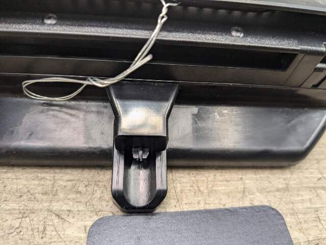 17-23 OEM BMW G30 540I Center Console Cup Holder Wireless Phone Device Charger