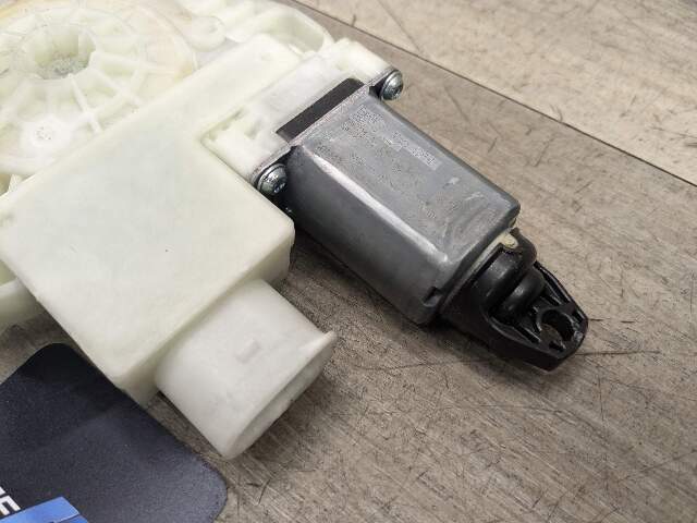 17-22 OEM BMW F90 M5 G30 Rear Right Passenger Side Door Window Regulator Motor