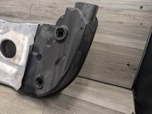 16-19 OEM BMW G30 G11 G12 M550 750 AWD AirBox Filter Cleaner Intake Muffler N63R