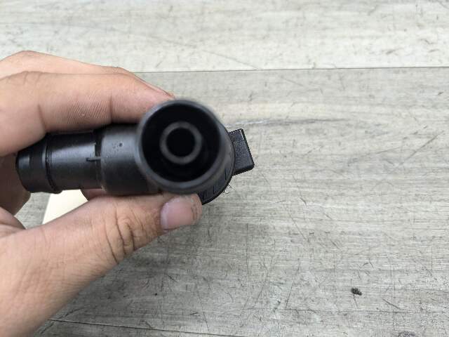 OEM BMW G01 G02 G05 G12 G20 G30 Fuel Tank Vapor Breather Valve B46 B58