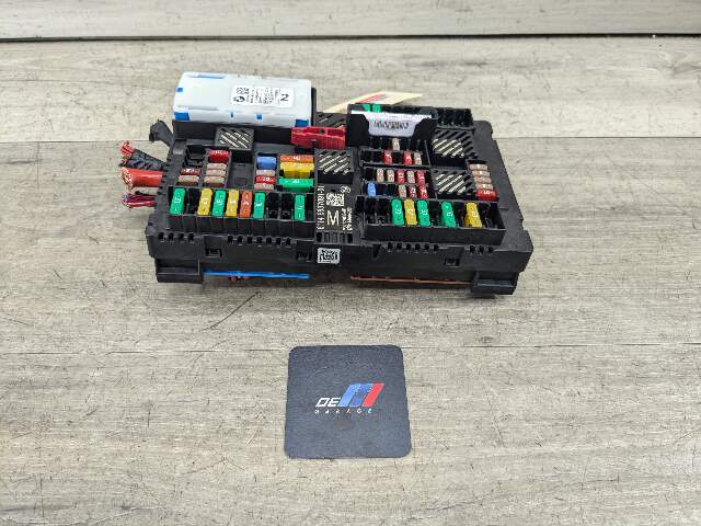 17-21 OEM BMW G30 F90 M5 G11 G12 G14 G15 Rear Power Distribution Fuse Box